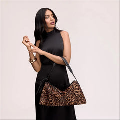 Petty Shoulder bag