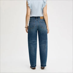 Mid Rise Slouchy Girlfriend Jean-Bozeman Med Wash