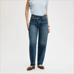 Mid Rise Slouchy Girlfriend Jean-Bozeman Med Wash